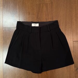 Babaton Black High-Waist Pleated Women's Shorts